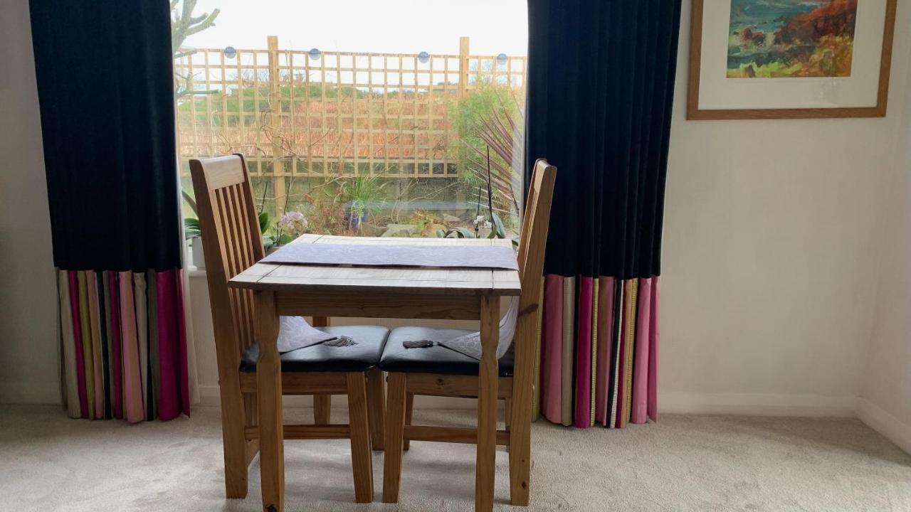 סנט דייוידס Ramsey House - Luxury Licensed B&B - Parking And Guest Lounge מראה חיצוני תמונה